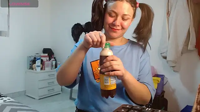 soniafuckboobs online show from October 2025 12:35:01 PM