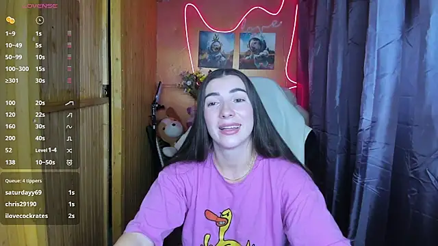 Fiery Brunette  online show from December 2024 03:55:02 PM