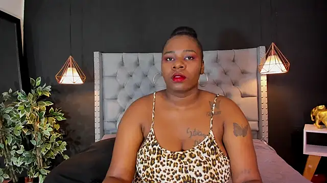 Tammy  vega  online show from December 2024 04:01:02 AM