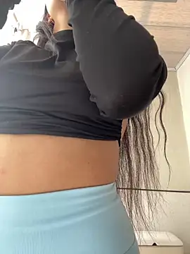 hannahb-e online show from January 2025 04:11:01 PM