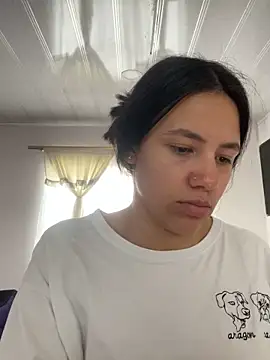 Snapshot of hannahb-e chatting on October 2025 03:21:02 PM hannahb-e online show from October 2025 03:21:02 PM