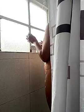 Snapshot of hannahb-e chatting on October 2025 08:32:01 PM hannahb-e online show from October 2025 08:32:01 PM