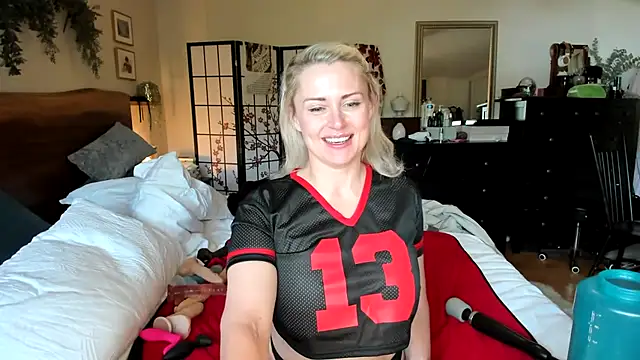 Snapshot of AlwaysAffirming chatting on October 2025 04:46:01 PM AlwaysAffirming online show from October 2025 04:46:01 PM