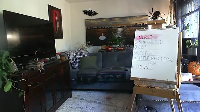 Snapshot of CeceilaMoon chatting on October 2025 02:46:01 PM CeceilaMoon online show from October 2025 02:46:01 PM