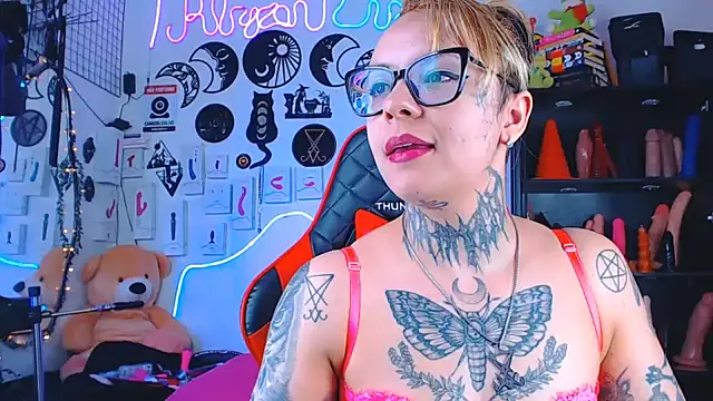 AbyzouLux online show from September 2025 02:29:02 PM