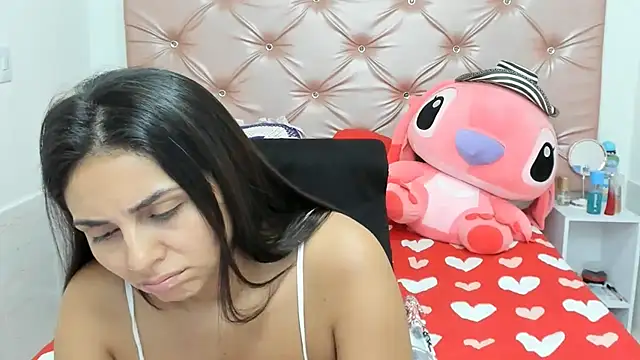 Snapshot of KatiaMoore chatting on October 2025 03:28:01 AM KatiaMoore online show from October 2025 03:28:01 AM