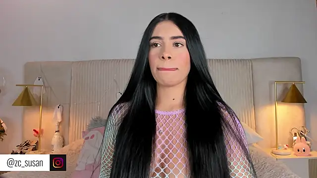 Snapshot of susan_zc chatting on November 2025 08:00:01 PM susan zc online show from November 2025 08:00:01 PM