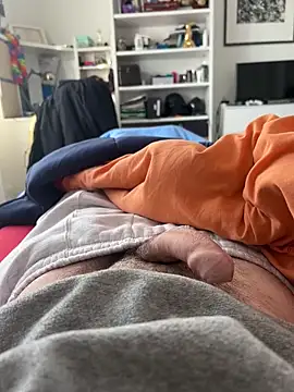 Snapshot of Diegodaddy01 chatting on December 2024 01:52:02 PM Diegodaddy01 online show from December 2024 01:52:02 PM