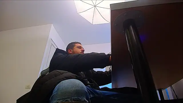 JoshKnights online show from October 2025 05:53:02 AM