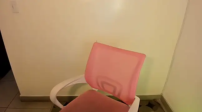 kiaraowen online show from January 2025 09:12:01 PM