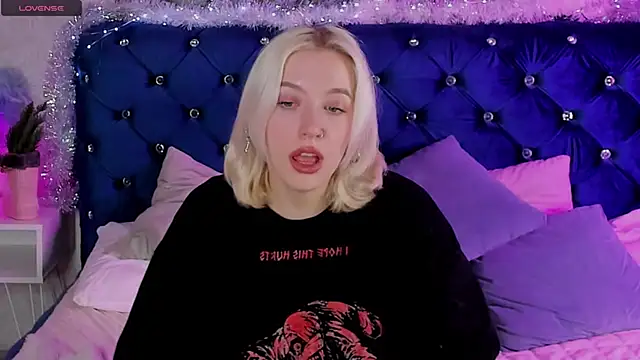 RachelCart online show from December 2024 10:49:01 AM