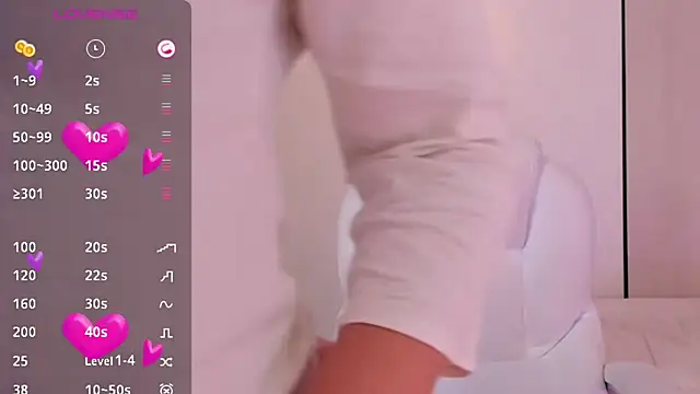 Khloe Johnson1 online show from December 2024 10:18:02 PM