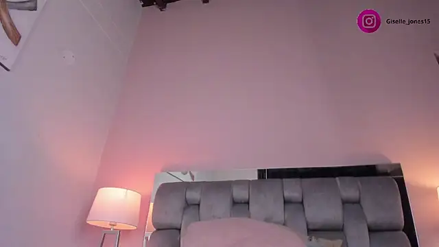 gisellejones1 online show from February 2025 01:00:02 PM