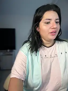 horny roomiess online show from December 2024 11:34:02 AM
