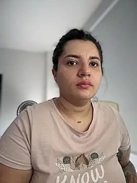 horny roomiess online show from December 2024 01:42:02 PM