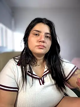 Snapshot of horny_roomiess chatting on October 2025 08:53:02 PM horny roomiess online show from October 2025 08:53:02 PM