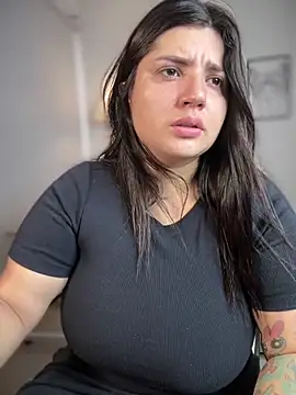 Snapshot of horny_roomiess chatting on October 2025 09:22:01 PM horny roomiess online show from October 2025 09:22:01 PM