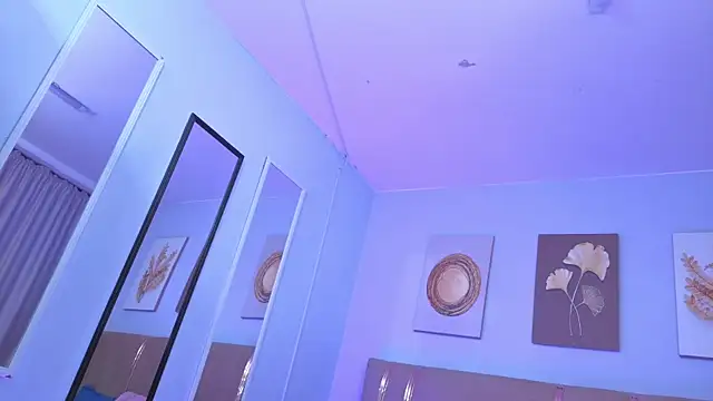 Snapshot of sarah_cruzz_ chatting on November 2025 01:09:02 AM sarah cruzz online show from November 2025 01:09:02 AM