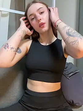 hotAssHell  online show from February 2025 09:35:02 PM