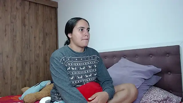 CleoAndAshley online show from March 2025 06:00:02 PM