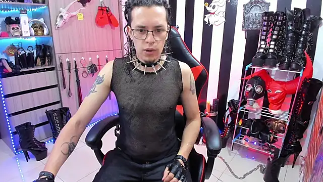 Snapshot of daven56 chatting on October 2025 01:34:01 PM daven56 online show from October 2025 01:34:01 PM