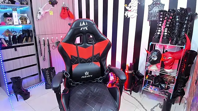 Snapshot of daven56 chatting on October 2025 01:34:01 PM daven56 online show from October 2025 01:34:01 PM