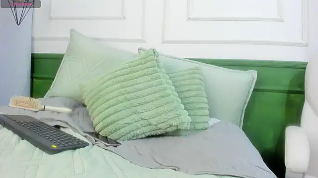 Snapshot of nikkita_ubba chatting on September 2025 07:28:01 PM nikkita ubba online show from September 2025 07:28:01 PM