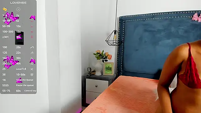 AliceBernard online show from September 2025 12:41:02 PM