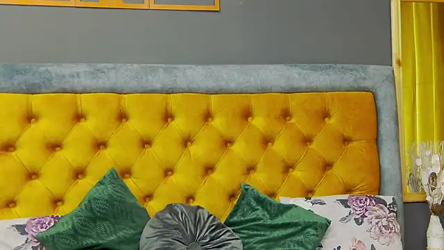 HaileyMoonn online show from February 2025 07:50:01 AM