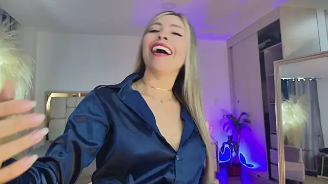 Snapshot of Ammy_Castro chatting on October 2025 10:21:02 PM Ammy Castro online show from October 2025 10:21:02 PM