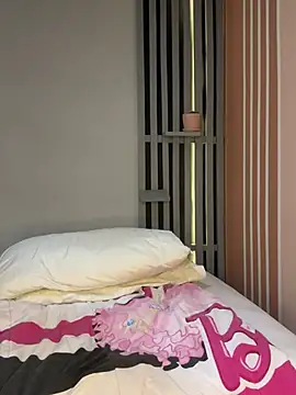 Snapshot of Victoria-And1 chatting on February 2025 04:44:02 AM Victoria-And1 online show from February 2025 04:44:02 AM