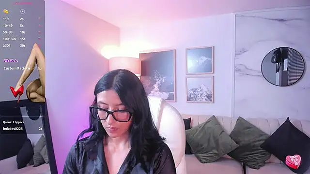 kira moon   online show from December 2024 08:11:01 PM