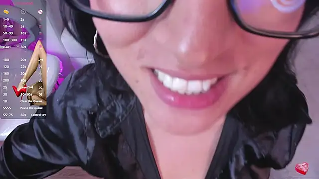 kira moon   online show from December 2024 02:25:02 AM