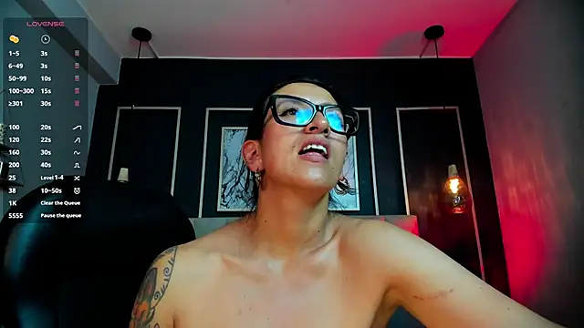 kira moon   online show from September 2025 09:06:02 PM