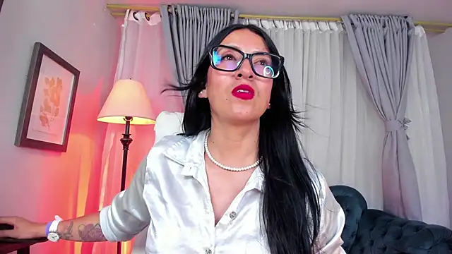 kira moon   online show from October 2025 10:11:01 PM