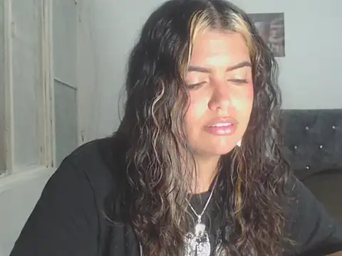 Snapshot of sweetkitty_16 chatting on October 2025 05:25:01 AM sweetkitty 16 online show from October 2025 05:25:01 AM