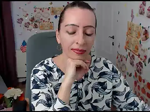 EvelynAngell online show from September 2025 09:10:02 AM
