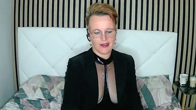 xxNoeliaxx online show from December 2024 10:56:01 AM