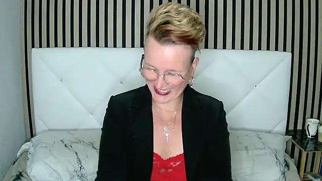 xxNoeliaxx online show from December 2024 07:48:01 AM