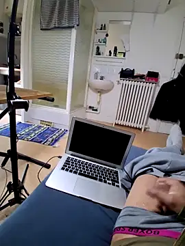 Snapshot of molozeb chatting on October 2025 06:34:02 AM molozeb online show from October 2025 06:34:02 AM