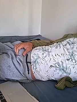 Snapshot of molozeb chatting on October 2025 06:57:02 AM molozeb online show from October 2025 06:57:02 AM