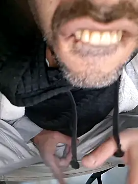 Snapshot of molozeb chatting on October 2025 04:44:02 PM molozeb online show from October 2025 04:44:02 PM