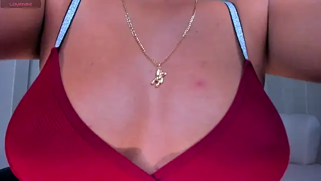 Snapshot of JessicaWilliams1 chatting on October 2025 09:51:01 AM JessicaWilliams1 online show from October 2025 09:51:01 AM