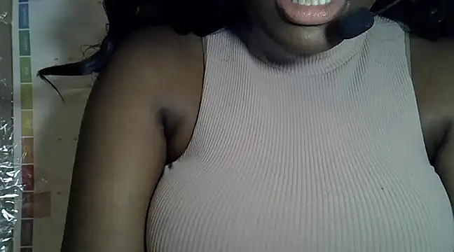 Snapshot of Brandyuk2 chatting on December 2024 11:01:01 AM Brandyuk2 online show from December 2024 11:01:01 AM