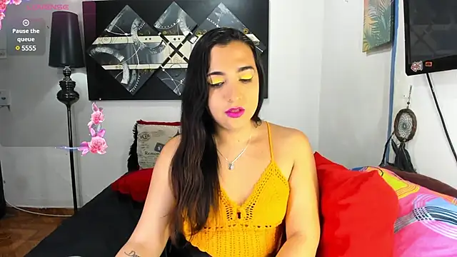 SARAMISHA online show from February 2025 06:58:02 PM