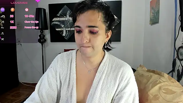 Snapshot of SARAMISHA chatting on March 2025 10:29:02 PM SARAMISHA online show from March 2025 10:29:02 PM