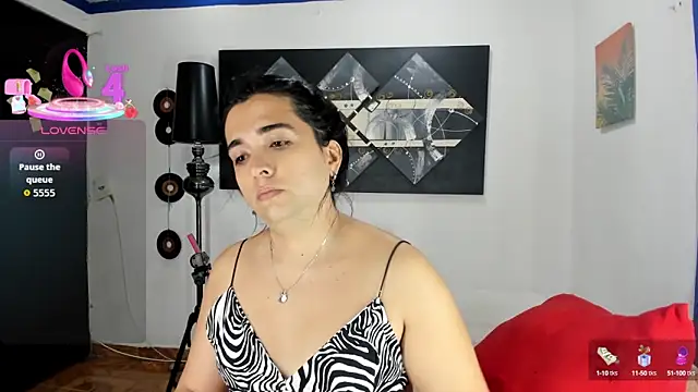 SARAMISHA online show from September 2025 10:31:01 PM