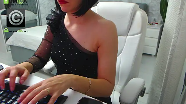 Snapshot of Ellysse_ chatting on October 2025 08:44:02 AM Ellysse online show from October 2025 08:44:02 AM