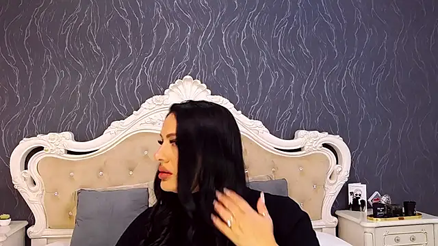 Snapshot of Lauren_Saint chatting on October 2025 02:13:01 PM Lauren Saint online show from October 2025 02:13:01 PM