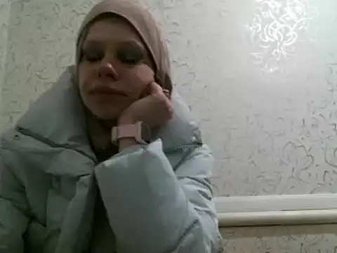 Julie Silver online show from February 2025 06:43:02 PM